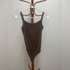 House of Harlow 1960 Brown Ribbed Bodysuit